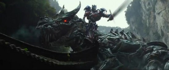 Super Bowl Trailer: TRANSFORMERS: AGE OF EXTINCTION Features Dinobots!